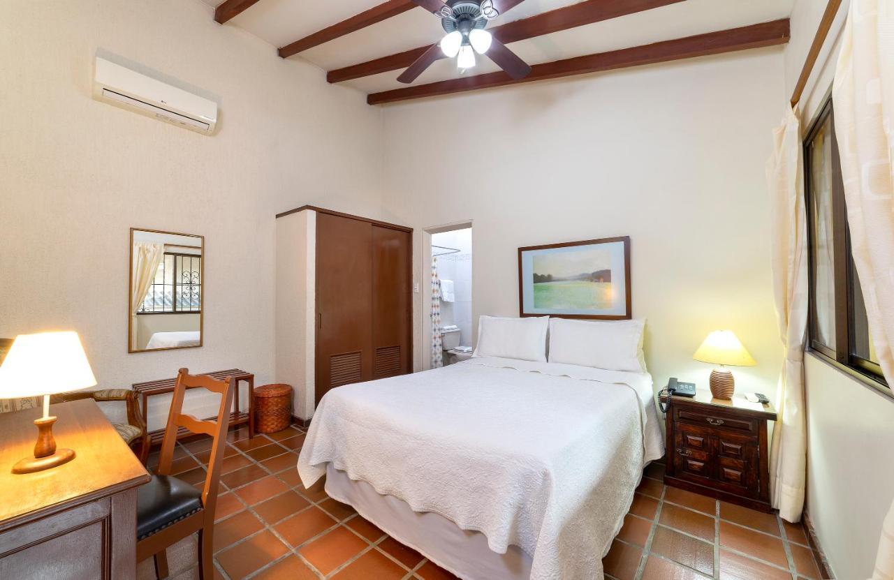 Hotel Stein Colonial Cali Bagian luar foto
