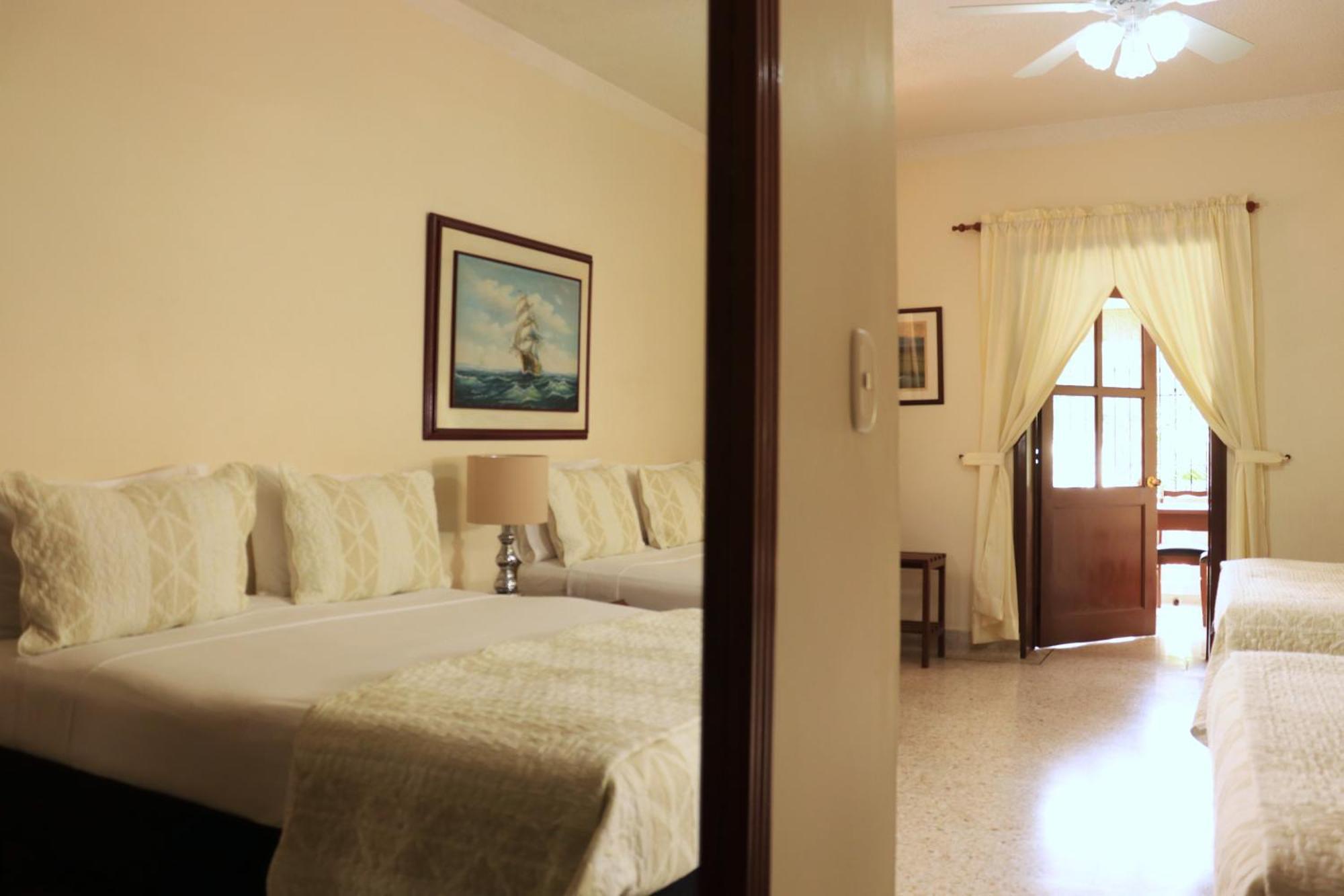 Hotel Stein Colonial Cali Bagian luar foto